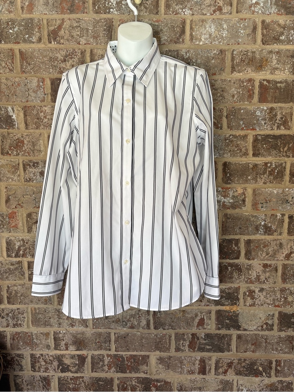 NEW Chaps Women's Large Black & White Striped No Iron Button Down Shirt